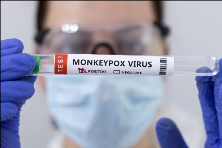 Рош разви тестови за откривање на мајмунски сипаници