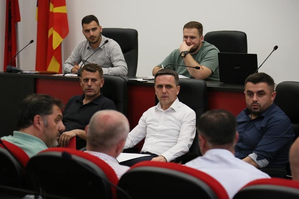 Кризниот штаб на Тетово одлучи да се зголеми бројот на пожарникари, еве какви барања ќе достават до Владата