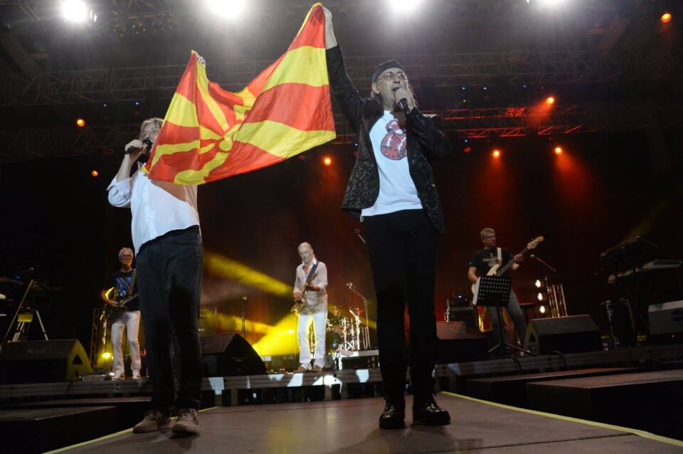 Концерт за историја: „Меморија“ го сплоти народот со песна и покажа дека Македонија е жива, горда и вечна! (ФОТО+ВИДЕО)