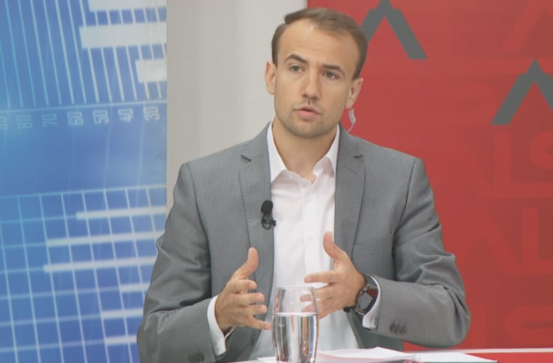 Стојаноски: За да им помогнеме на граѓаните во овие кризни времиња, пратениците на ВМРО-ДПМНЕ поднесоа закон за укинување и намалување на ДДВ за храната и дериватите