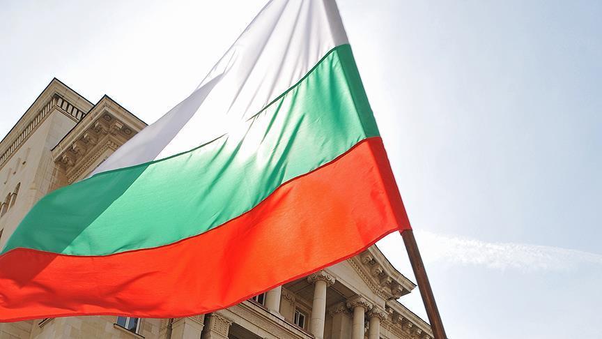Бугарско МФ: На државата и се заканува банкрот