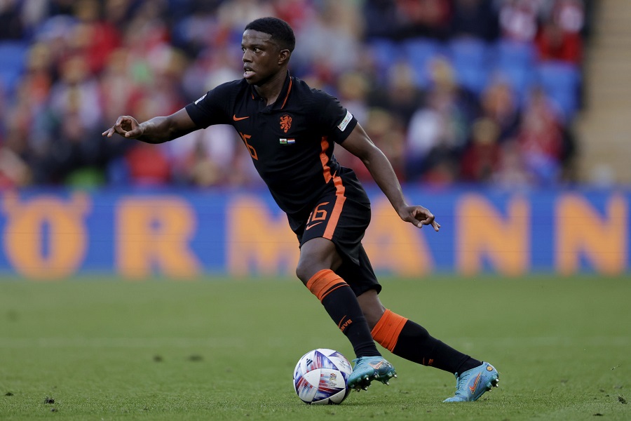 Манчестер Јунајтед договори трансфер на холандски репрезентативец