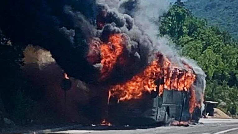 Пожар во автобус со ученици во Хрватска