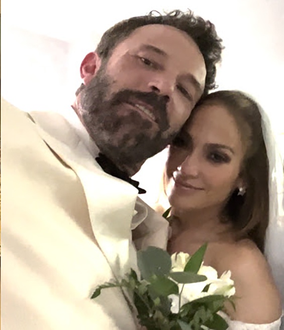 Џенифер Лопез и Бен Афлек викендов го слават нивното венчавање