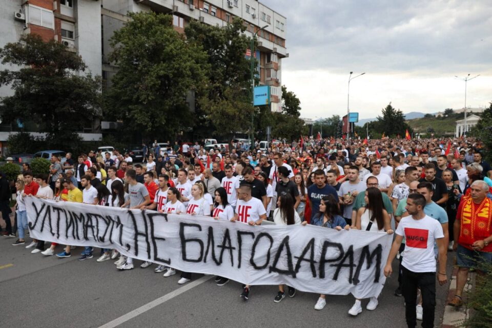 Николоски: Продолжуваме силно во одбрана на македонските национални интереси