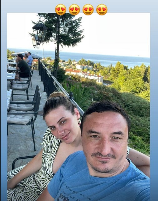 Доаѓа уште една принова во домот на легендарниот македонски голман – неговата сопруга сподели фотографија со трудничкиот стомак (ФОТО)