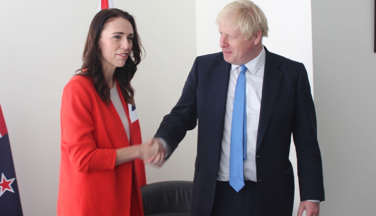 Џонсон и премиерката на Нов Зеланд денеска ќе се сретнат во Лондон