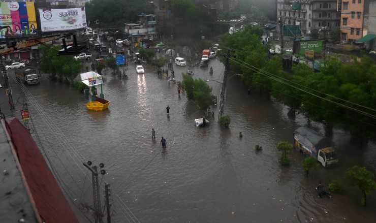 Најмалку 17 загинати во монсунските дождови во Пакистан