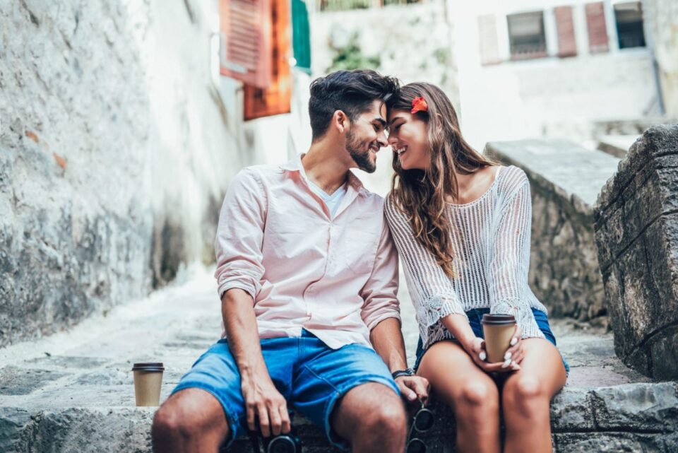 Непотребно ќе направите огромен проблем: 5 работи кои мора да ги ПРЕМОЛЧИТЕ дури и во најсреќната врска