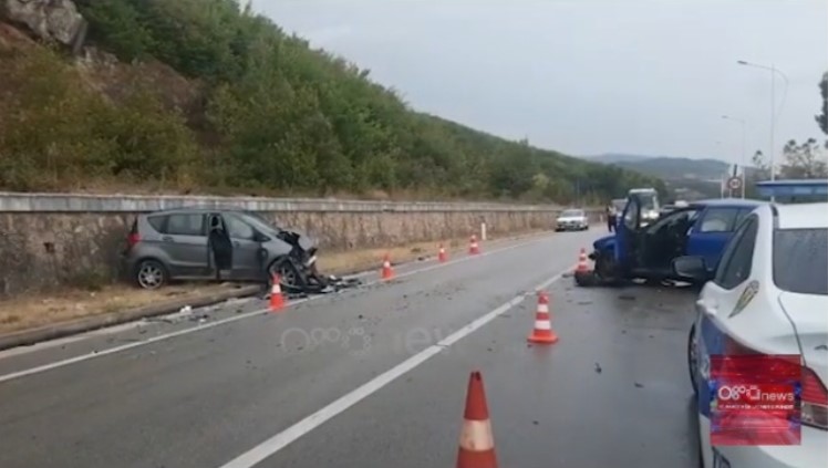 Македонски државјани повредени во сообраќајна несреќа во Албанија