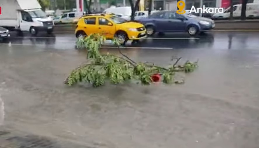 ВИДЕО: Поплави во Анкара