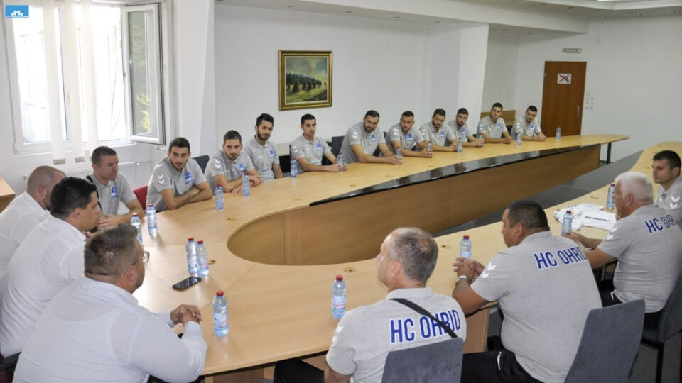 Локалната самоуправа ќе ја продолжи поддршката на Ракометниот клуб Охрид