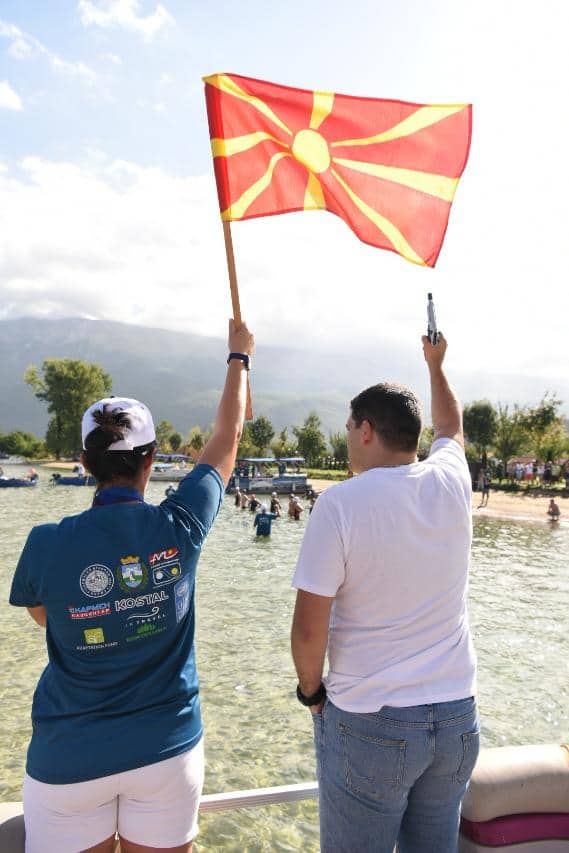 ГАЛЕРИЈА: Почна Охридски пливачки маратон