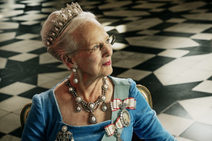 Данската кралица им ги одзеде кралските титули на четири внуци