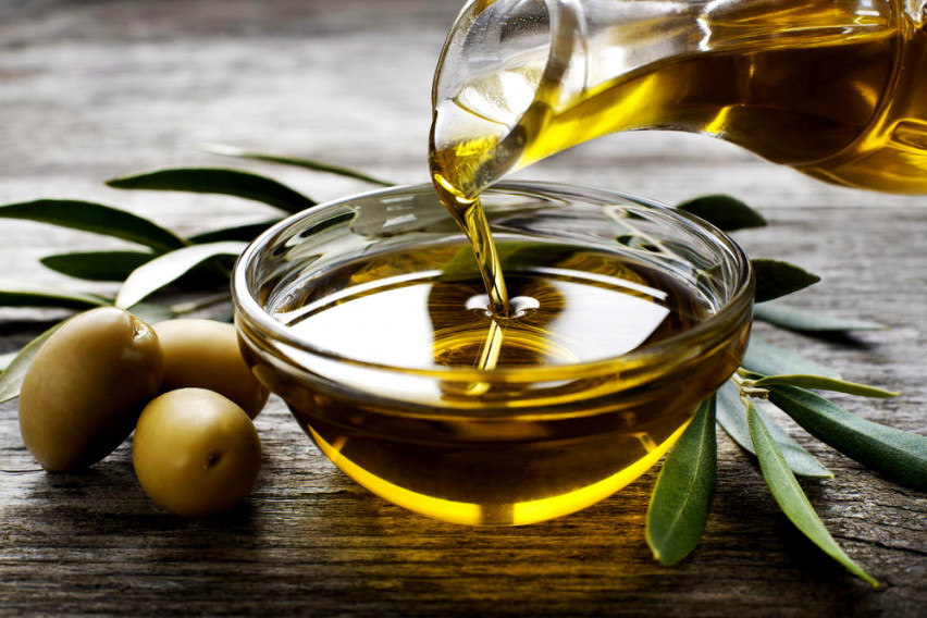 Го нарекуваат „течно злато“ затоа што во него е тајната на здравиот живот, но… 3 ситуации кога не треба да го користите маслиновото масло