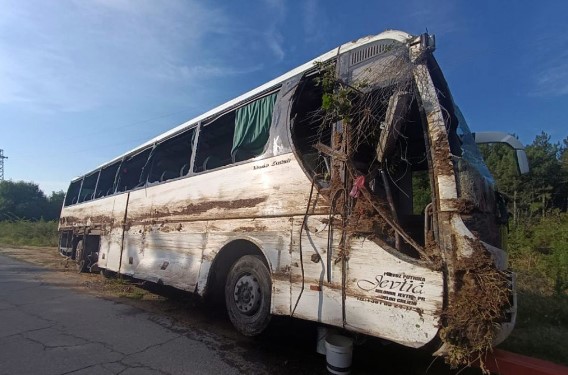 Главниот обвинител на Бугарија ги награди оние кои помогнаа да се спаси паднатиот српски автобус