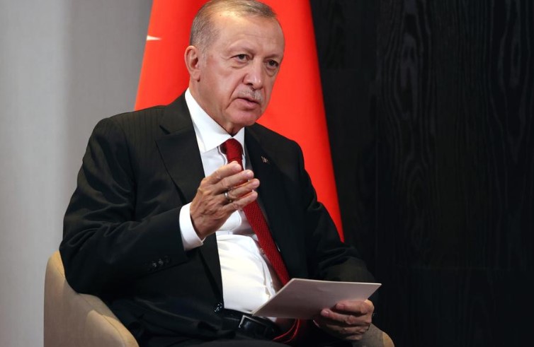 Ердоган повика на составување нов турски устав