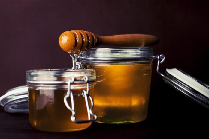 Медот помага против штетни материи во телото