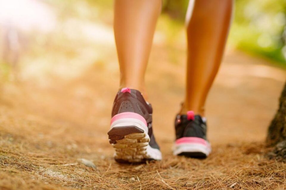 За уште побрзо слабеење: Најдоброто место за шетање кое согорува повеќе калории