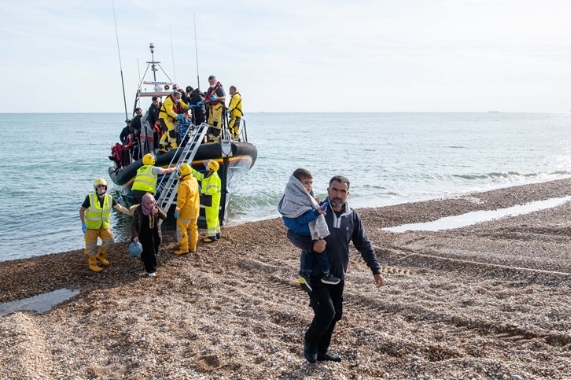 Туниската крајбрежна стража од морето кај местото Махдие извлекла тела на 15 мигранти