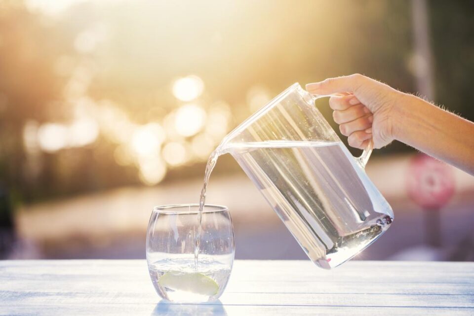 Какви се квалитетот и безбедноста на водата за пиење во Скопје?