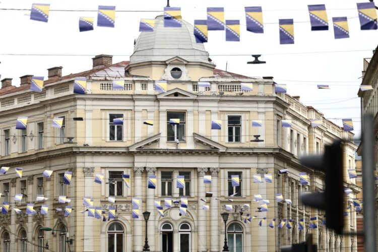 Босна и Херцеговина денеска го слави Денот на државноста