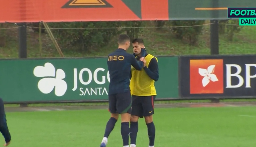 Што се случи меѓу Роналдо и Кансело на тренингот на Португалија!? (ВИДЕО)
