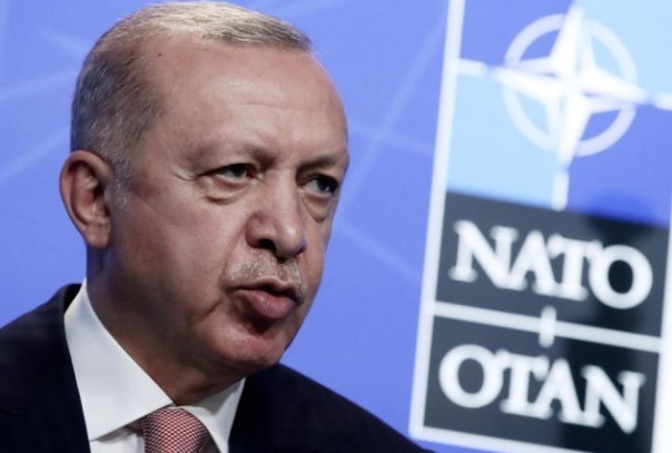Турција и натаму ја блокира Шведска за НАТО, Ердоган се уште бара екстрадиција на осомничените терористи