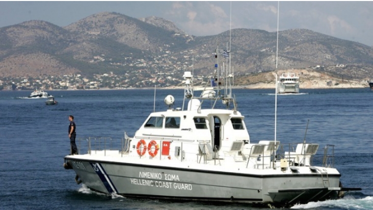 Еден загинат и десет спасени мигранти во потонат брод во близина на грчкиот остров Кос
