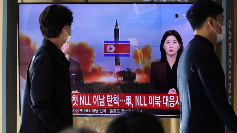 Тензично: Северна Кореја лансираше 80 артилериски проектили, Јужна Кореја подигна борбени авиони