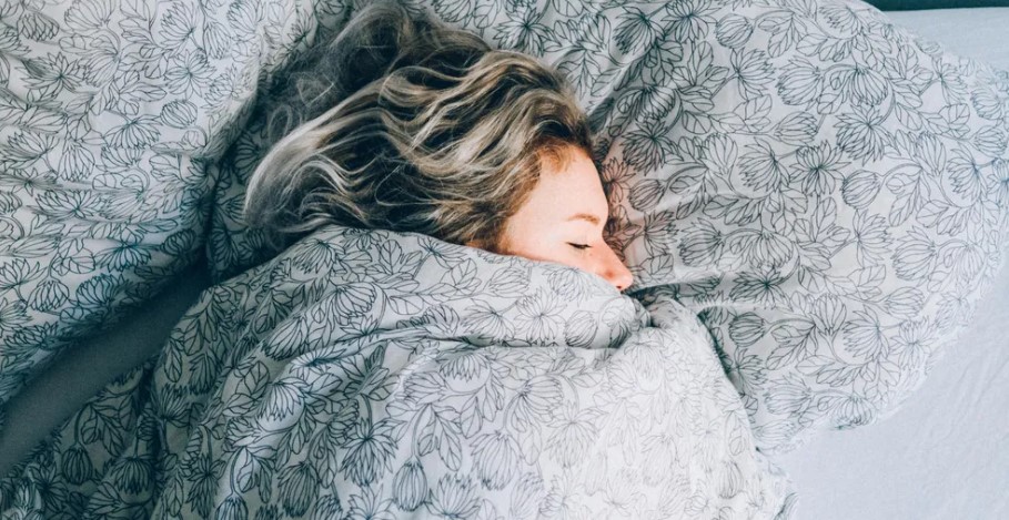 ДОКТОРИТЕ ПРЕДУПРЕДУВААТ: Еве што се случува со вашето тело ако спиете помалку од пет часа секој ден
