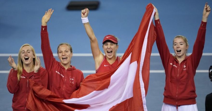 Швајцарските тенисерки за првпат станаа светски шампионки