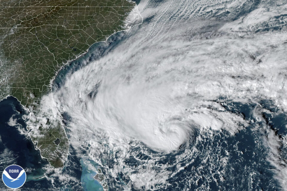 Ураганот Никол за неколку часа ќе пристигне до источниот брег на Флорида