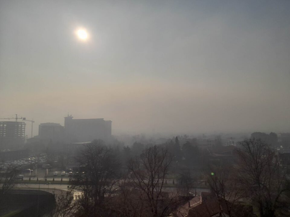 НЕ СЕ ДИШЕ: Скопје и денеска меѓу најзагадените градови во светот (ФОТО)