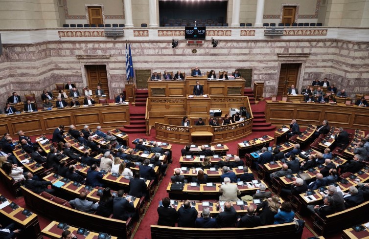 Грчкиот Парламент го изгласа новиот закон за Националната служба за разузнавање