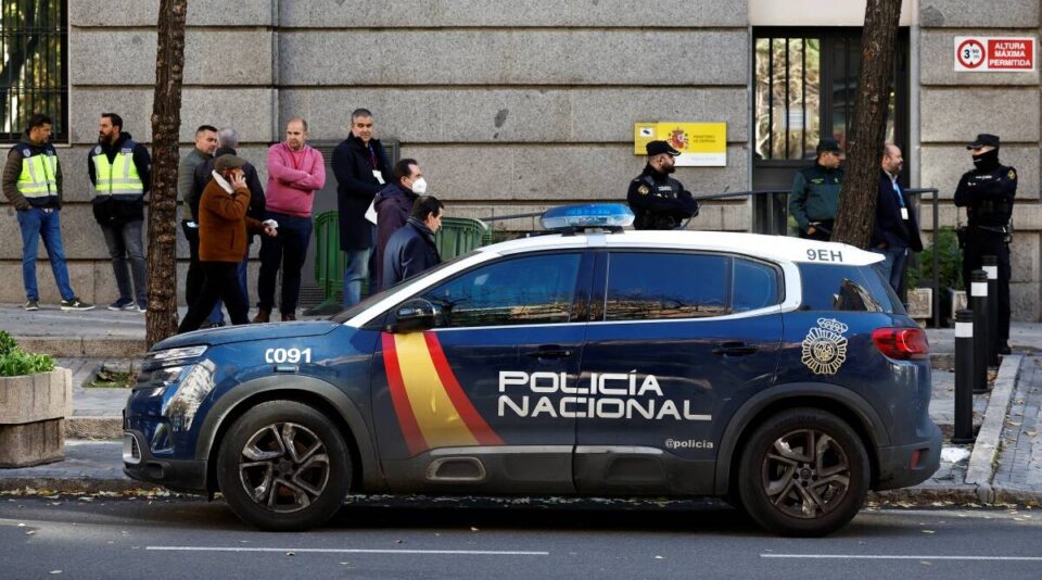 Најверојатно писмо бомба испратено и во Амбасадата на САД во Мадрид