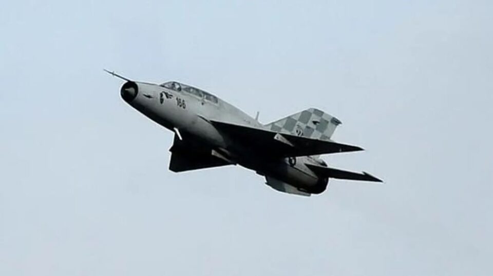 Хрватски МиГ-21 се урна, по еден од пилотите се уште се трага