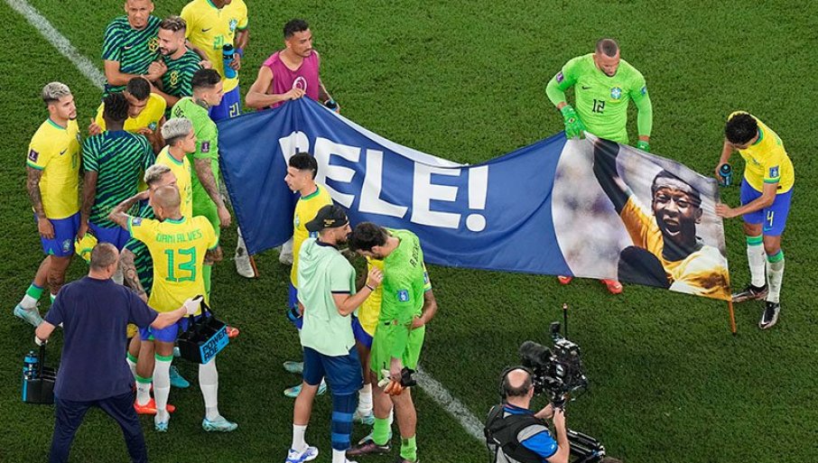 ФОТО: Бразилците не го заборавија Пеле, еве како фудбалерите го поздравија по натпреварот со Јужна Кореја