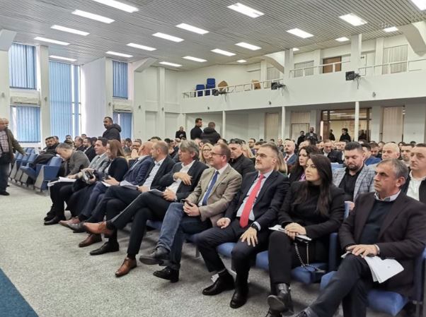 Алијанса за Албанците избира новите раководни тела на партијата