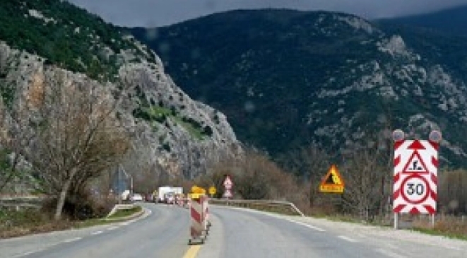 Утре минирање за изградба на експресниот пат А2 делница Длабочица – Чатал, сообраќајот ќе биде во прекин