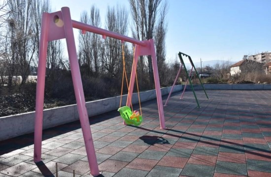 Се гради ново детско игралиште во Кавадарци