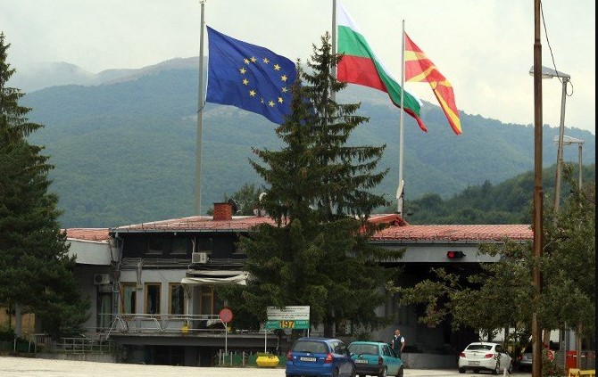 Битолчанец користел фалсификувани возачки дозволи – македонска и бугарска