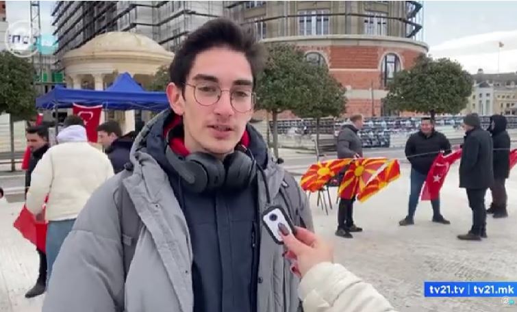 Турските студенти се мобилизираа во Скопје – собираат помош за преживеаните од земјотресот