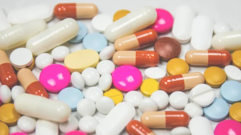 Една година по најавата: Нема надеж за ревидирање на позитивната листа на лекови