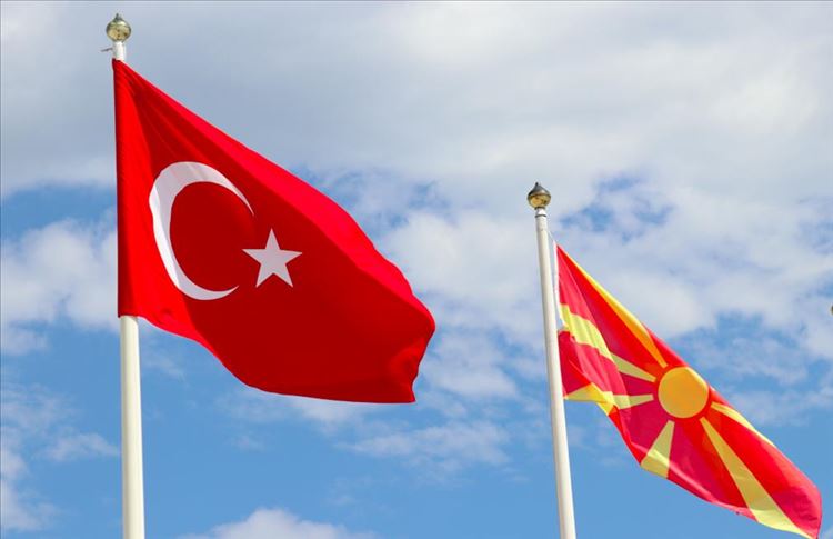 Хуманитарна помош и спасувачки тимови од Македонија се упатија во Турција