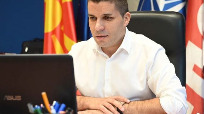 Трипуновски: Николовски да иницира Агенцијата за стокови резерви целосно да ја откупи македонската пченица