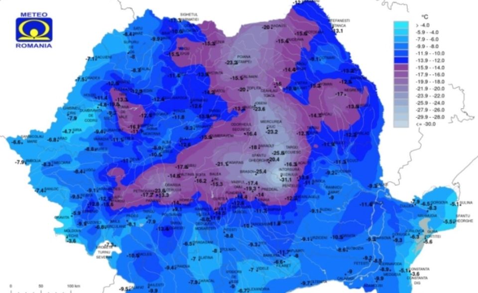 Рекорден студ и снег во Романија: Минус 31 степен и над два метри снег