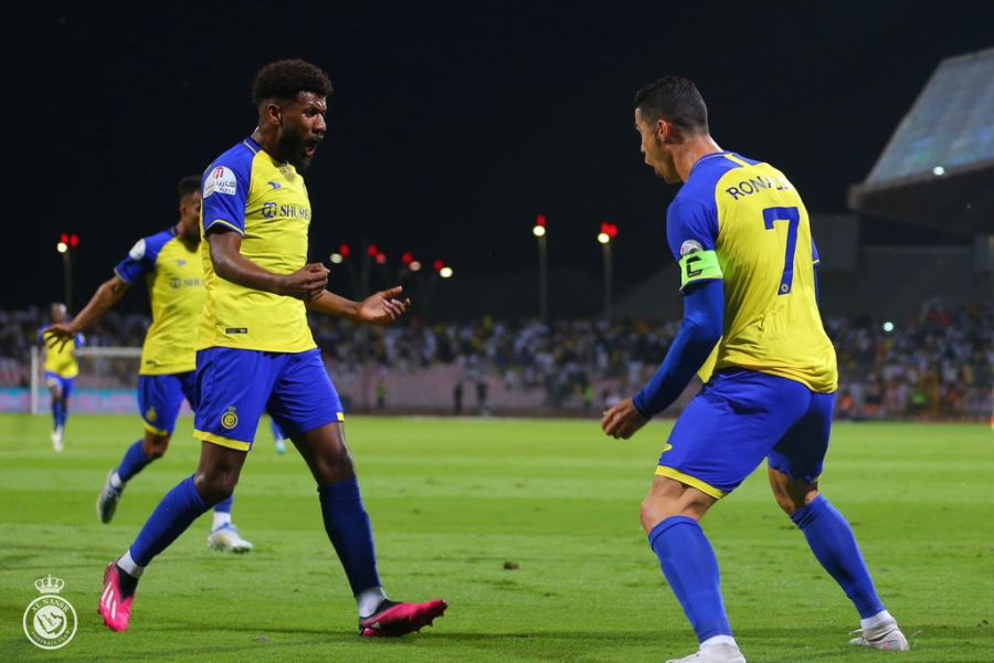 Роналдо ги постигна првите два гола од игра во Саудиска Арабија и ја надмина „границата 500“ (ВИДЕО)