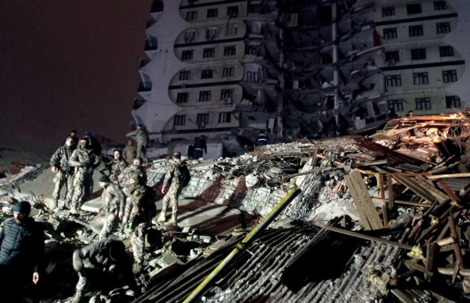 Десетте државјани кои се затекнаа во загрозеното подрачје по земјотресот во Турција се на безбедно и не се во животно-загрозувачка состојба