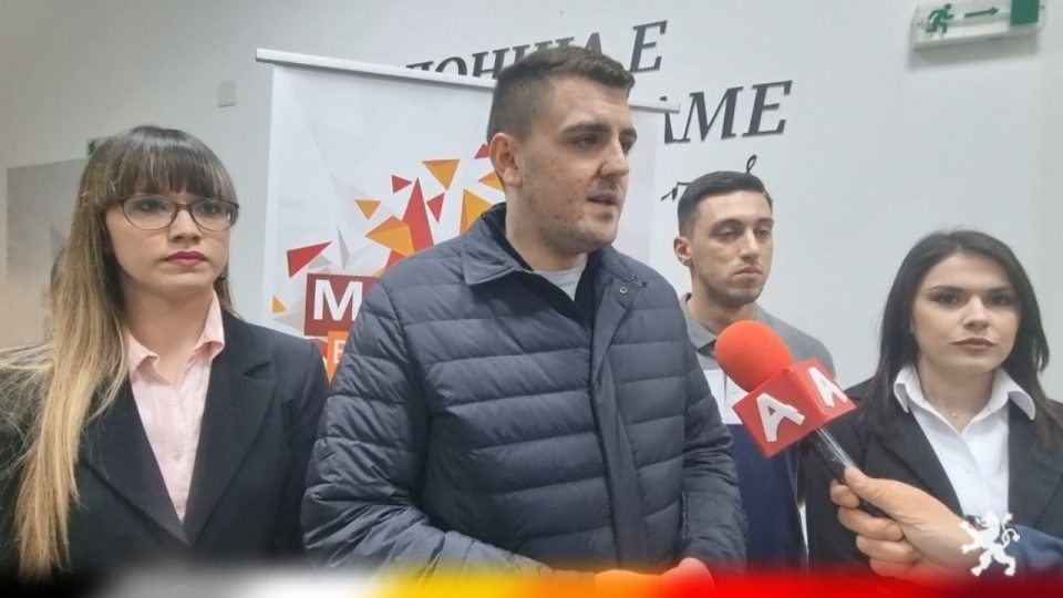 Попов: Градоначалниците на ВМРО-ДПМНЕ ја враќаат надежта кај младите дека во Македонија може да биде поинаку и постојат луѓе кои знаат и сакаат да направат нешто подобро